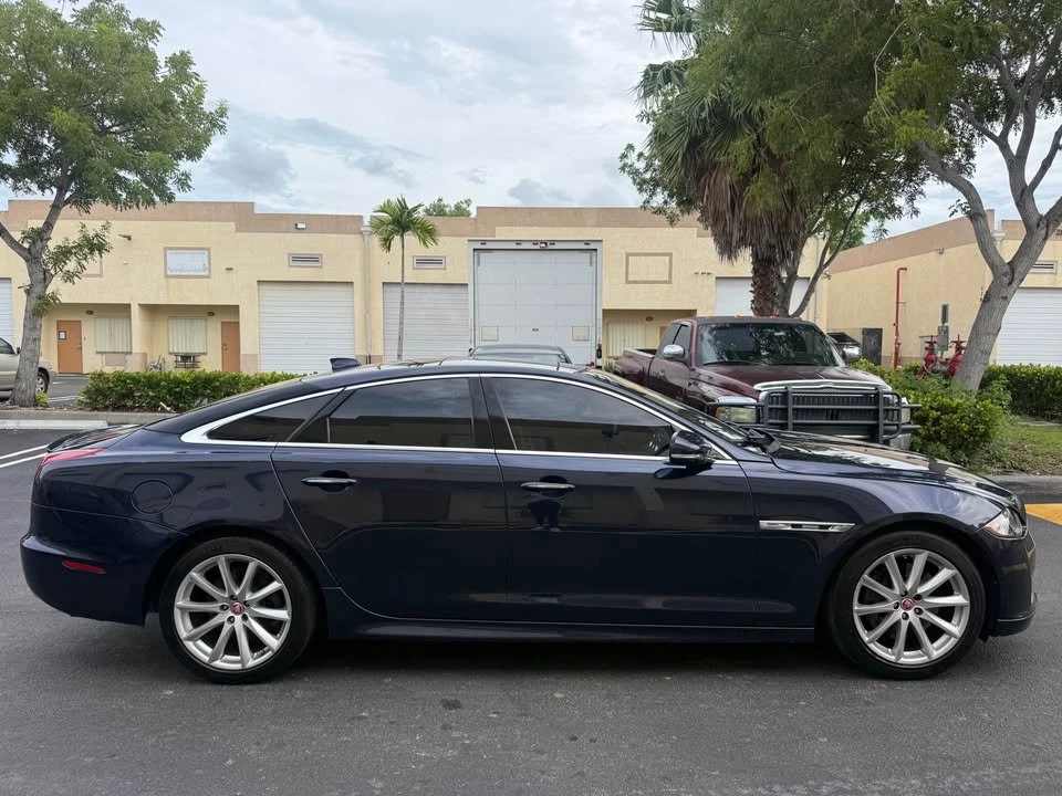 2017 Jaguar X351 XJ - Image 4 of 13