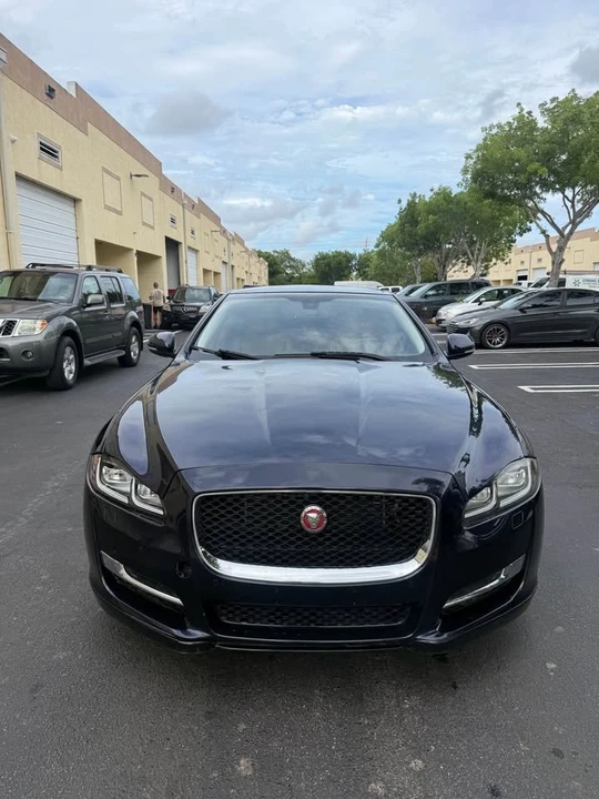 2017 Jaguar X351 XJ - Image 3 of 13