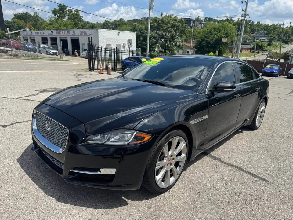 2017 Jaguar X351 XJ - Image 3 of 20