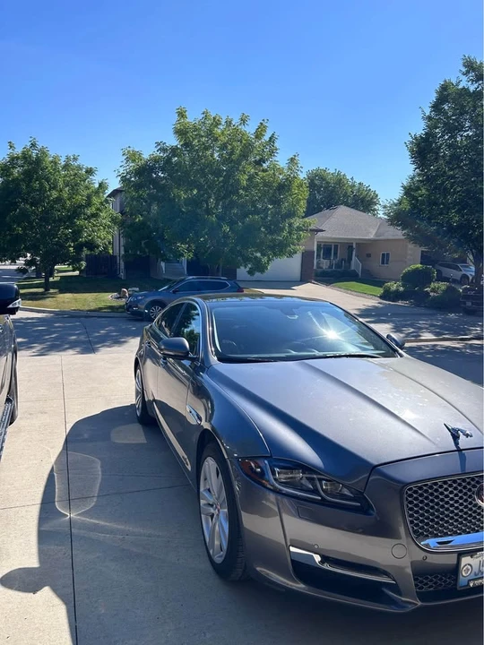 2017 Jaguar X351 XJ - Image 2 of 8