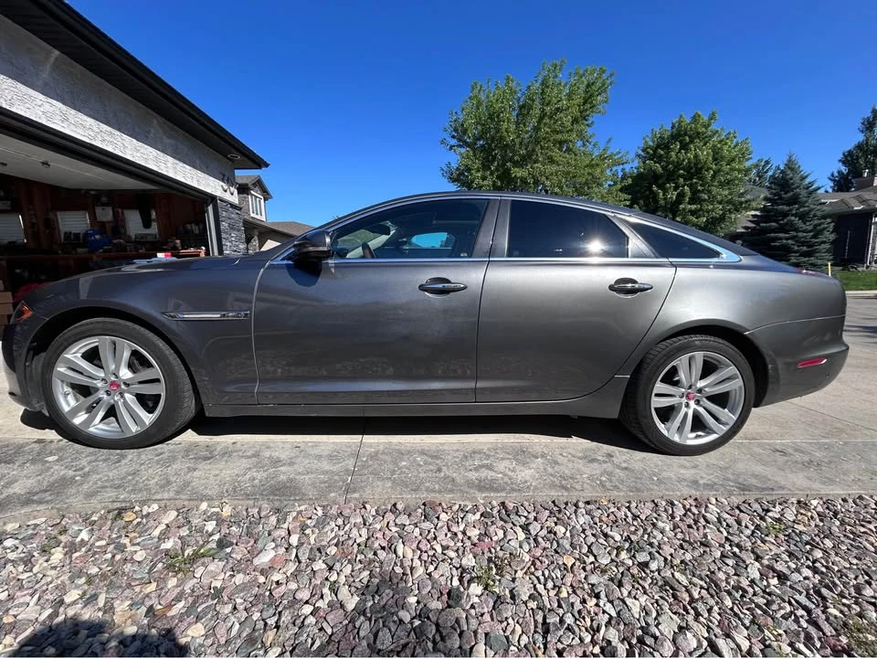 2017 Jaguar X351 XJ - Image 6 of 8