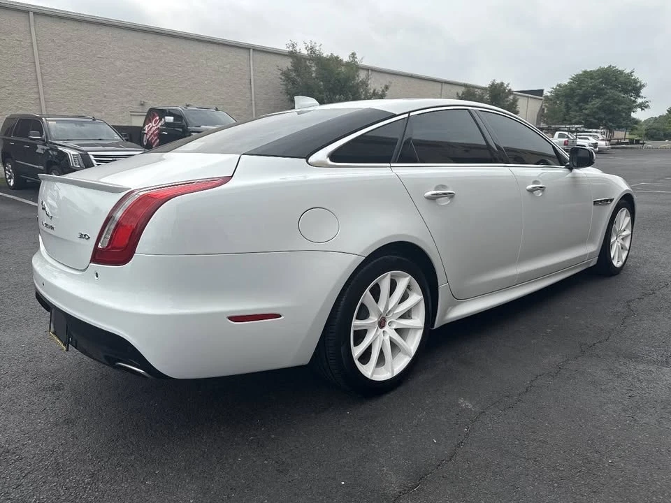 2017 Jaguar X351 XJ - Image 10 of 19
