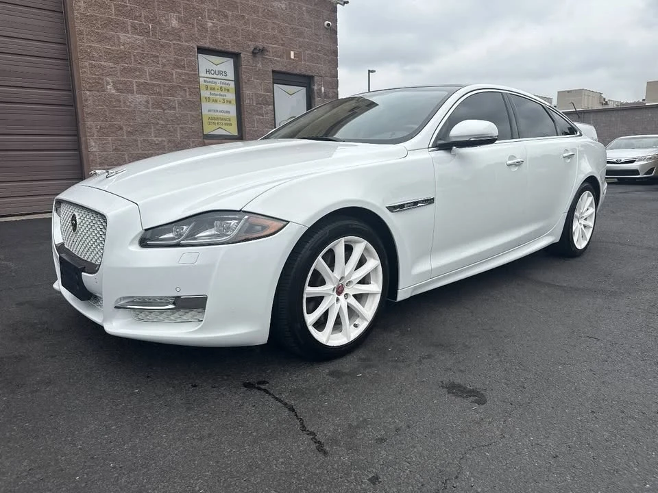 2017 Jaguar X351 XJ - Image 3 of 19