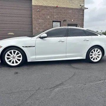 2017 Jaguar XJ R-Sport