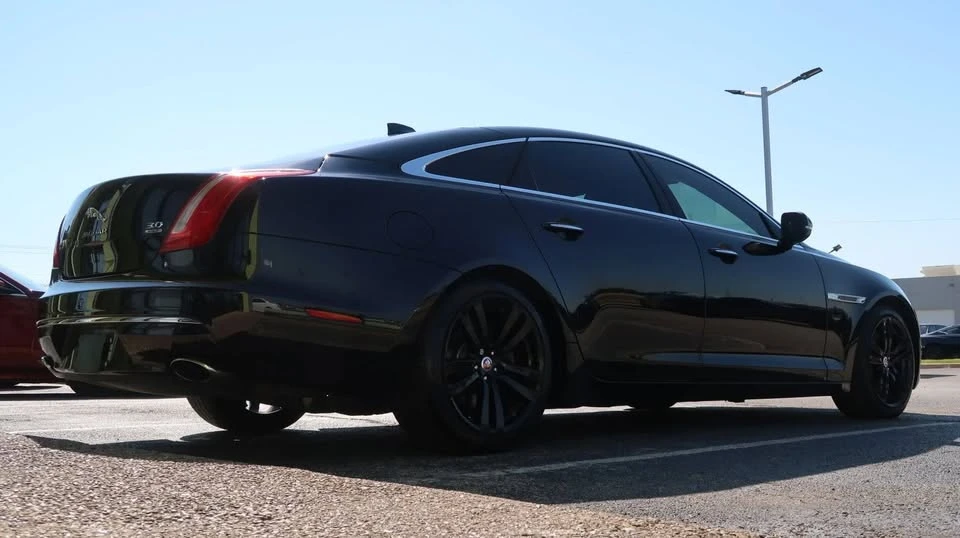 2017 Jaguar X351 XJ - Image 14 of 18