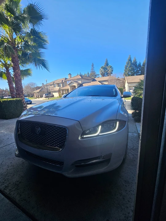 2017 Jaguar X351 XJ - Image 3 of 21