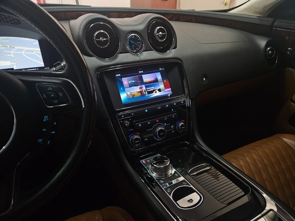 2017 Jaguar X351 XJ - Image 13 of 21