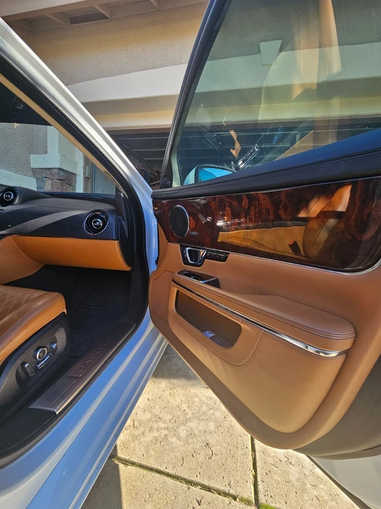 2017 Jaguar X351 XJ - Image 8 of 21
