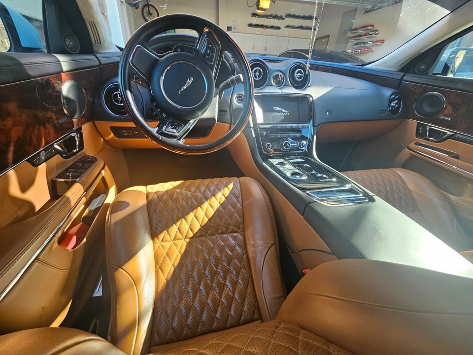 2017 Jaguar X351 XJ - Image 7 of 21