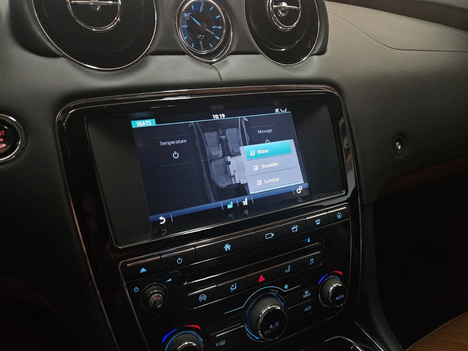 2017 Jaguar X351 XJ - Image 16 of 21