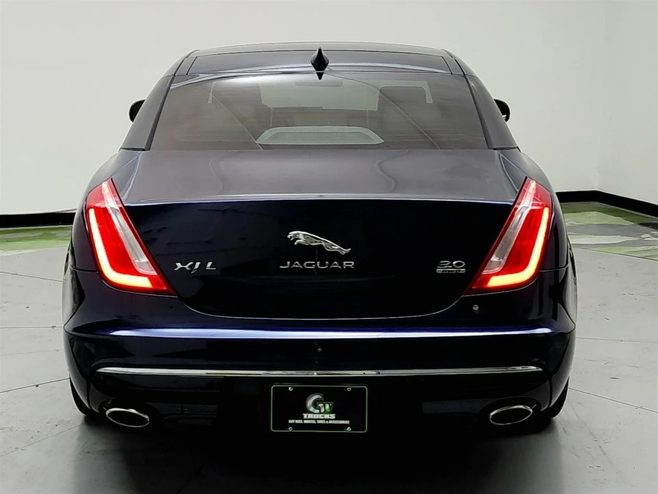 2017 Jaguar X351 XJ - Image 6 of 12