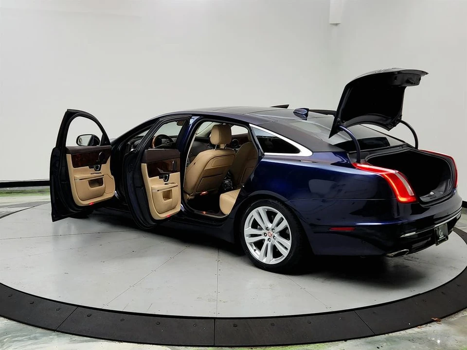 2017 Jaguar X351 XJ - Image 12 of 12