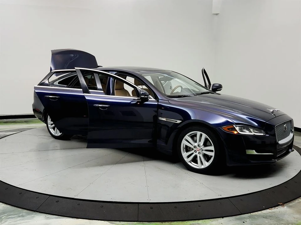 2017 Jaguar X351 XJ - Image 10 of 12