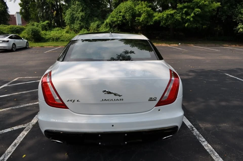2017 Jaguar X351 XJ - Image 4 of 20