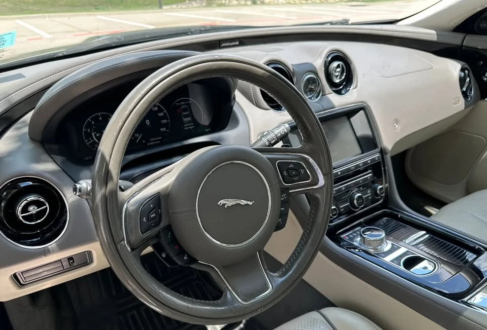 2017 Jaguar X351 XJ - Image 14 of 20