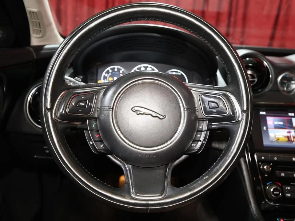 2017 Jaguar X351 XJ - Image 14 of 18