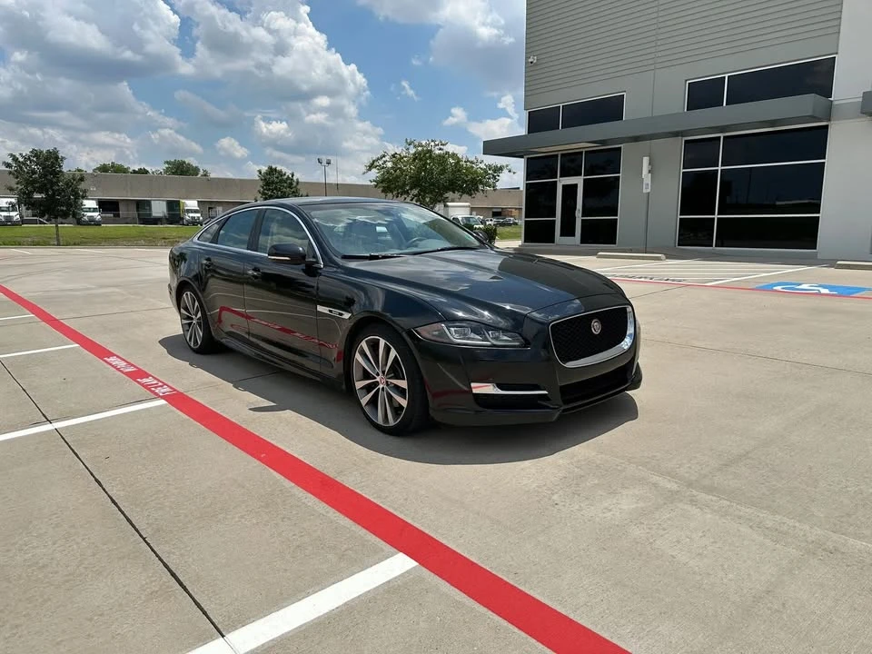 2017 Jaguar X351 XJ - Image 3 of 14