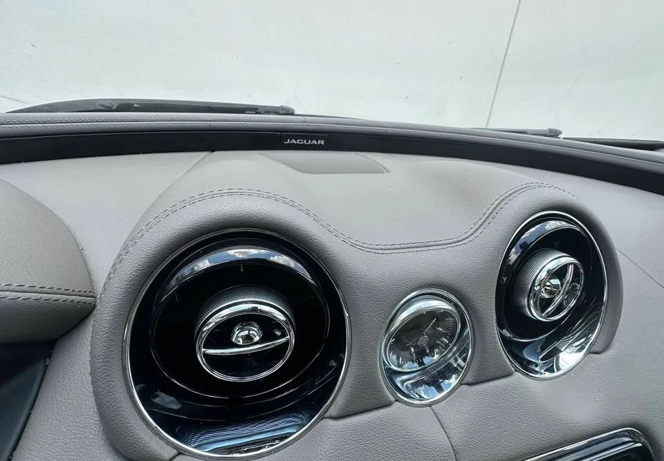 2017 Jaguar X351 XJ - Image 8 of 14
