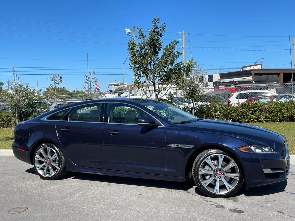 2017 Jaguar X351 XJ - Image 13 of 31