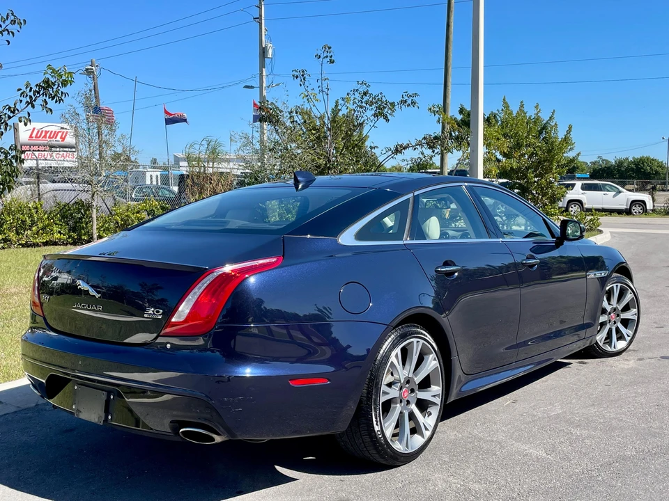 2017 Jaguar X351 XJ - Image 10 of 31