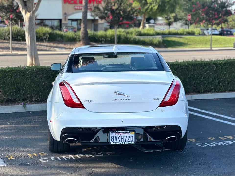 2017 Jaguar X351 XJ - Image 6 of 15