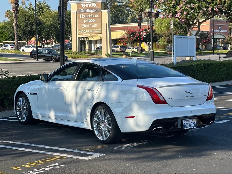 2017 Jaguar X351 XJ - Image 7 of 15