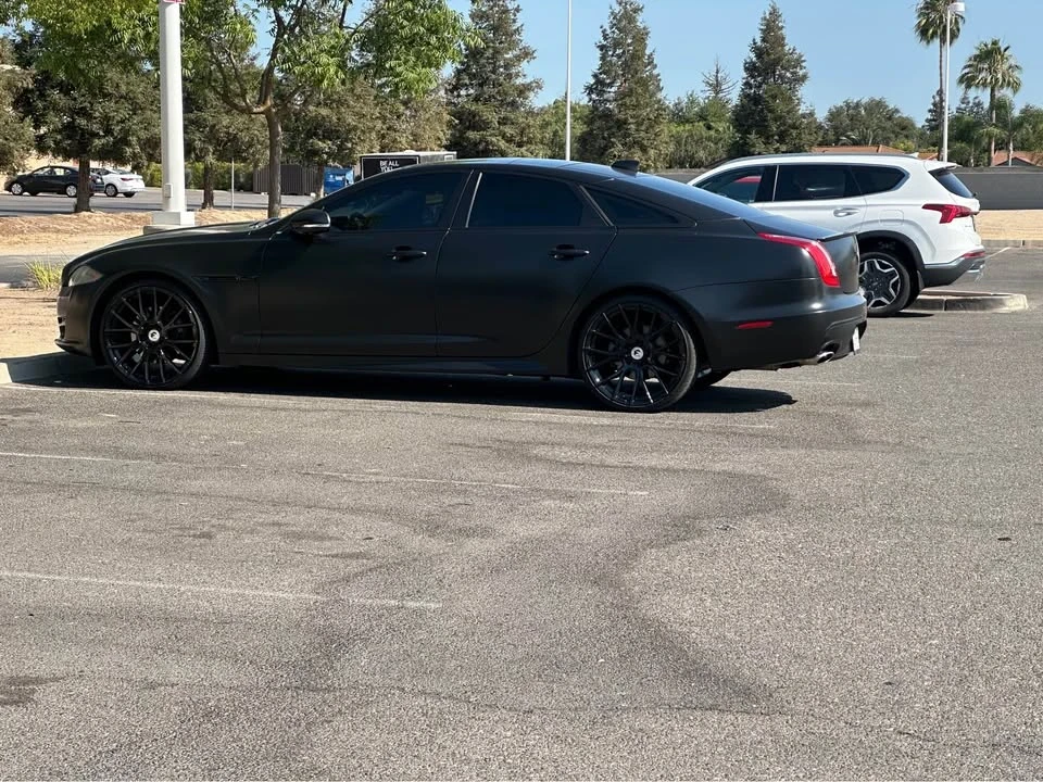 2017 Jaguar X351 XJ - Image 3 of 5
