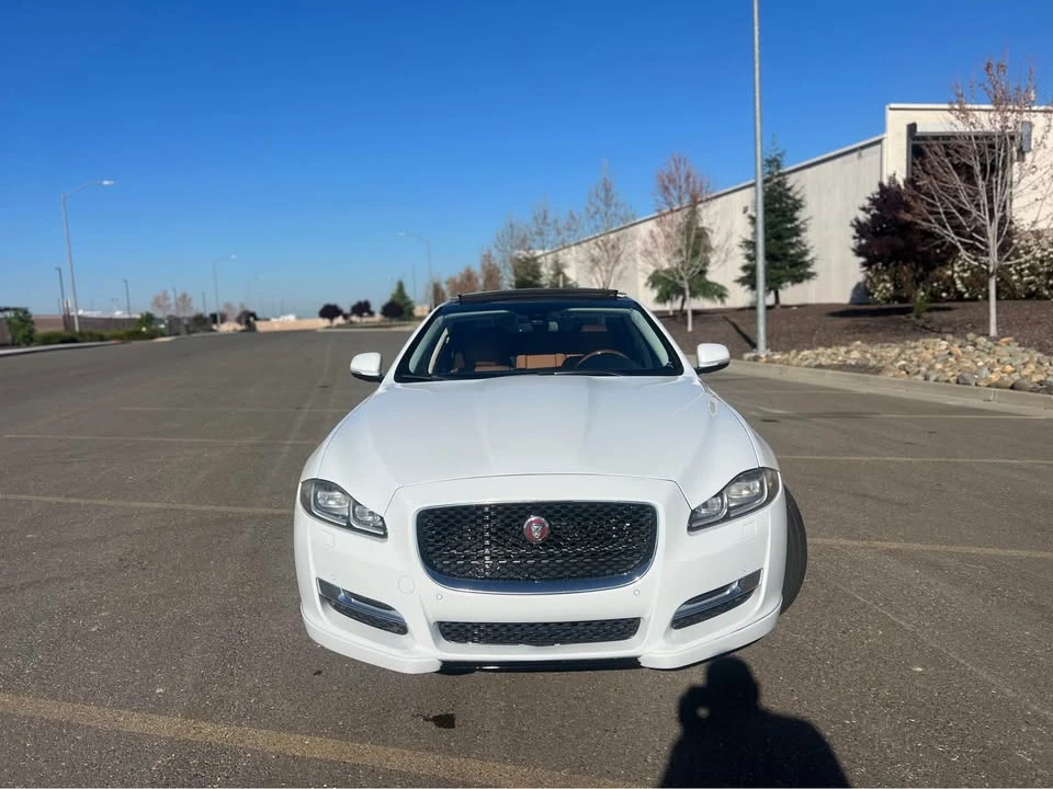 2017 Jaguar X351 XJ - Image 9 of 20