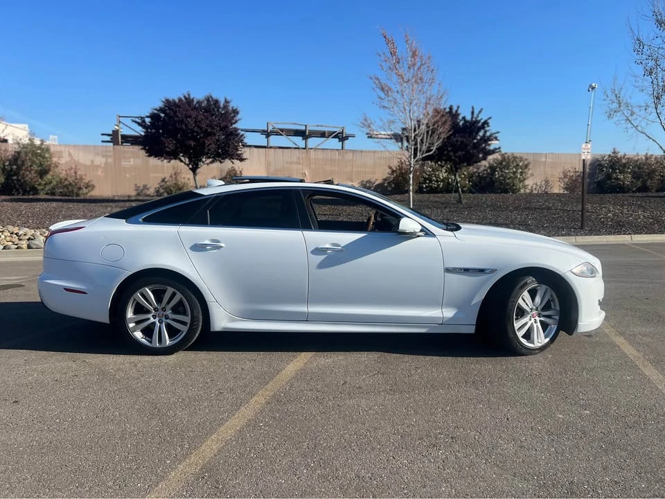 2017 Jaguar X351 XJ - Image 7 of 20