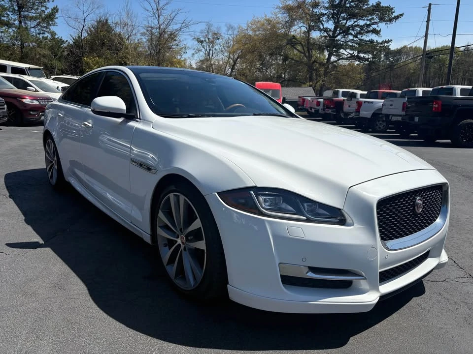 2017 Jaguar X351 XJ - Image 6 of 20