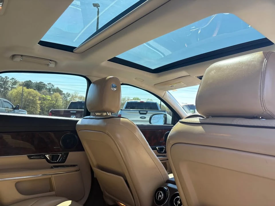 2017 Jaguar X351 XJ - Image 19 of 20