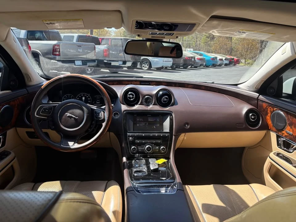 2017 Jaguar X351 XJ - Image 17 of 20