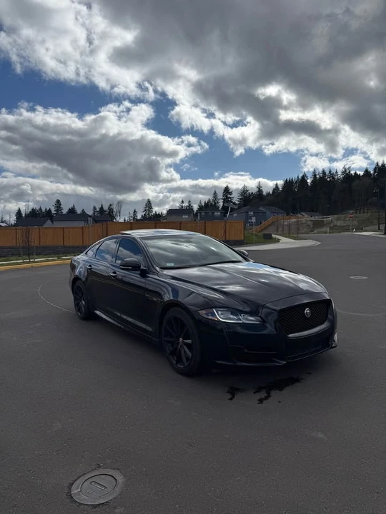 2017 Jaguar X351 XJ - Image 2 of 10