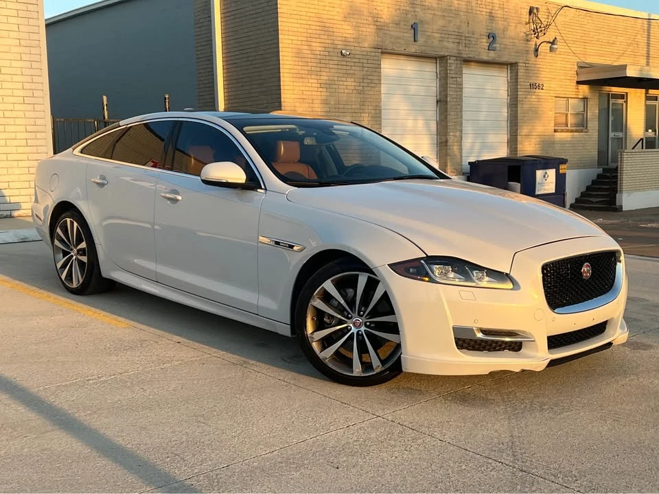 2017 Jaguar X351 XJ - Image 3 of 20