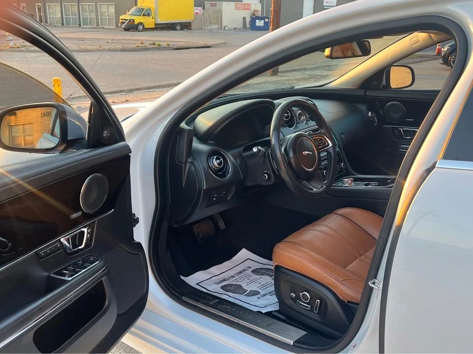2017 Jaguar X351 XJ - Image 9 of 20