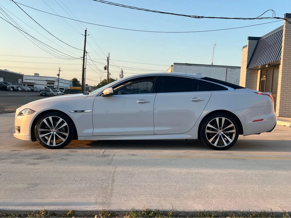2017 Jaguar X351 XJ - Image 4 of 20