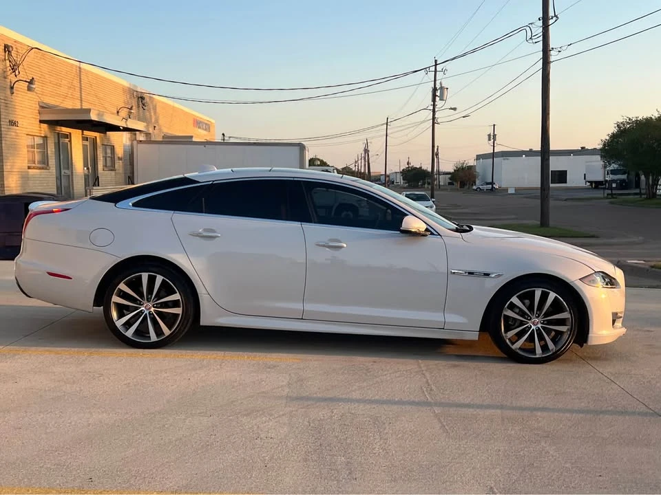 2017 Jaguar X351 XJ - Image 5 of 20