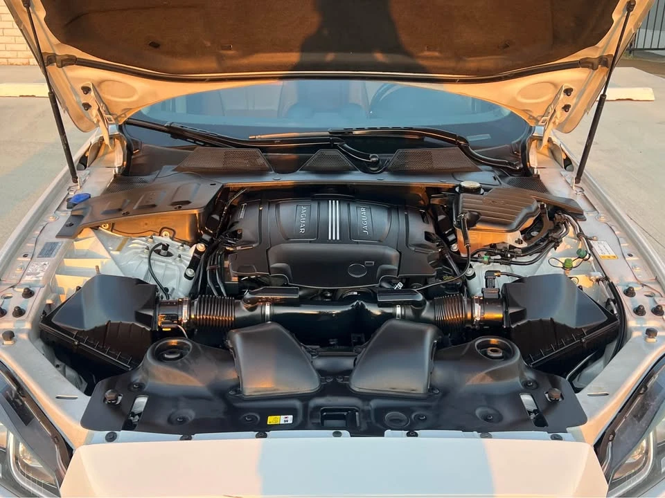 2017 Jaguar X351 XJ - Image 17 of 20