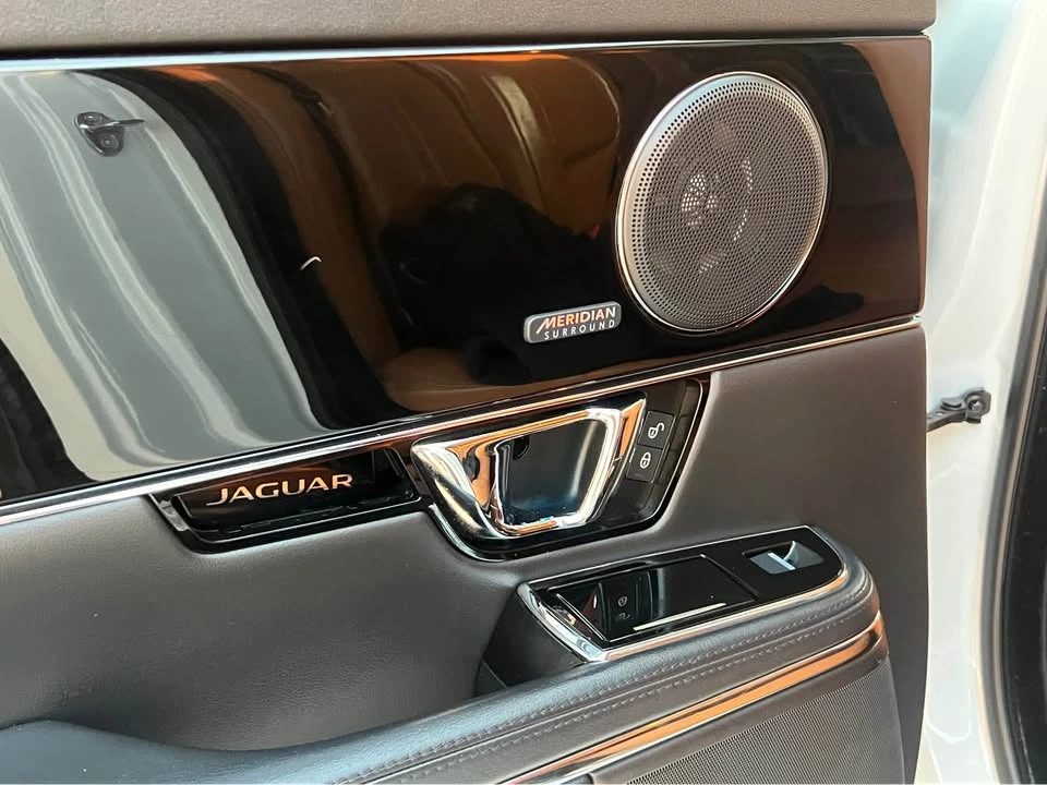 2017 Jaguar X351 XJ - Image 19 of 20