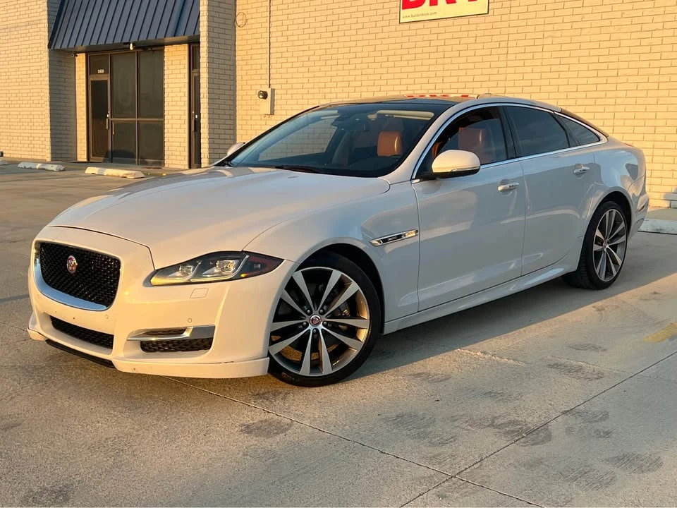 2017 Jaguar X351 XJ - Image 2 of 20