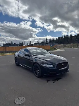 2017 Jaguar XJ R-Sport