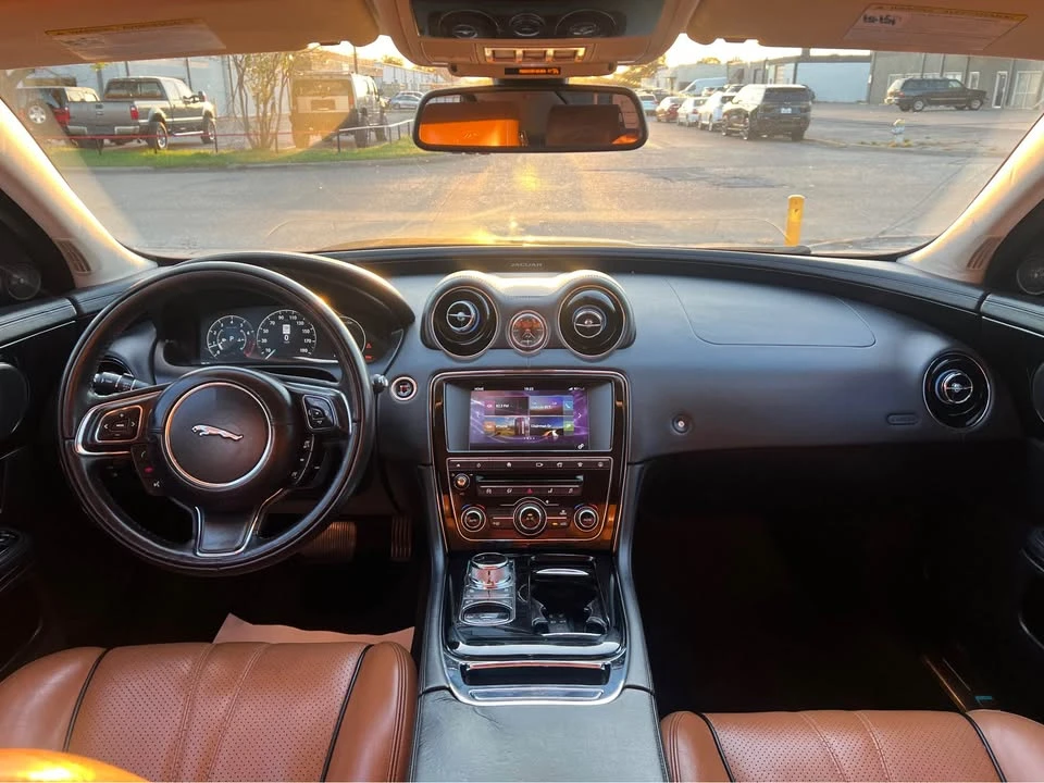 2017 Jaguar X351 XJR - Image 10 of 16