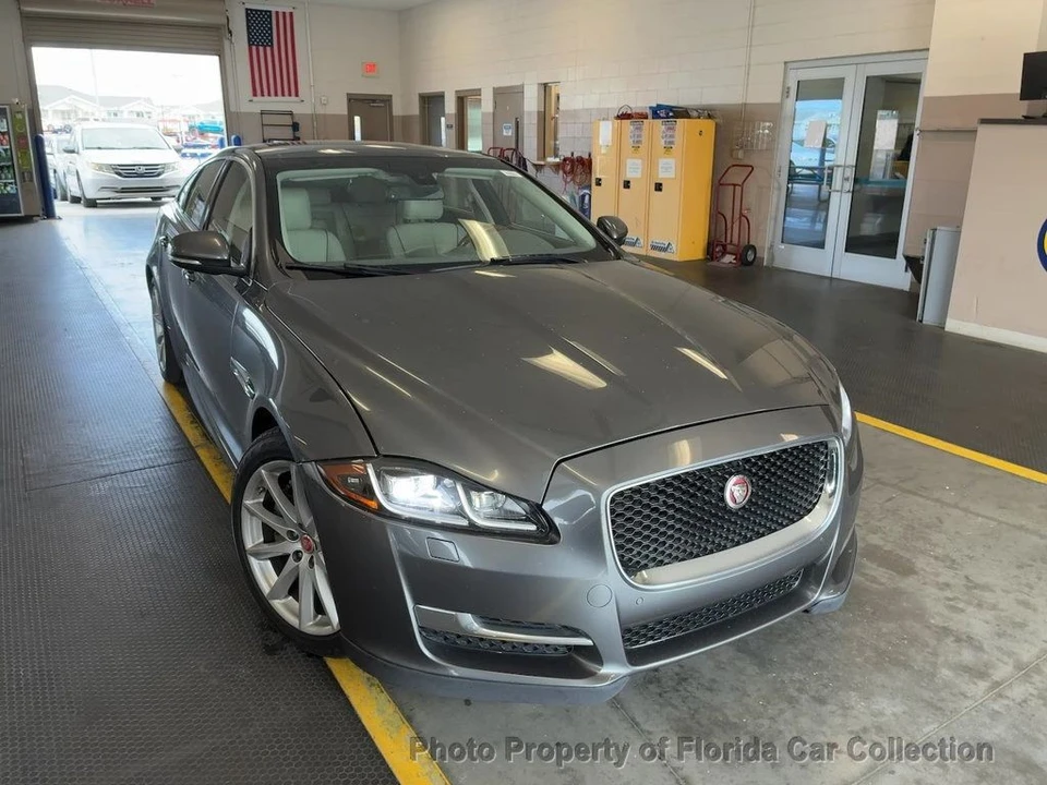 2017 Jaguar X351 XJ - Image 2 of 12