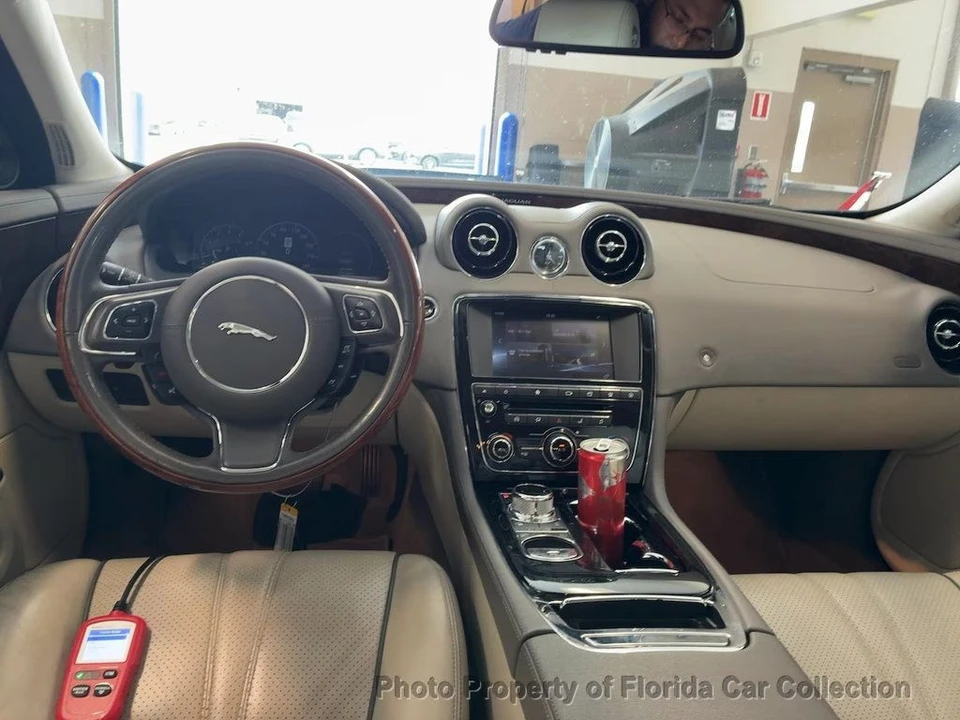 2017 Jaguar X351 XJ - Image 11 of 12
