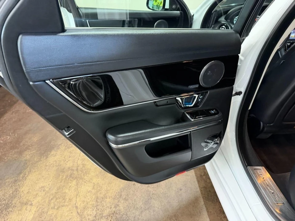 2017 Jaguar X351 XJ - Image 18 of 21