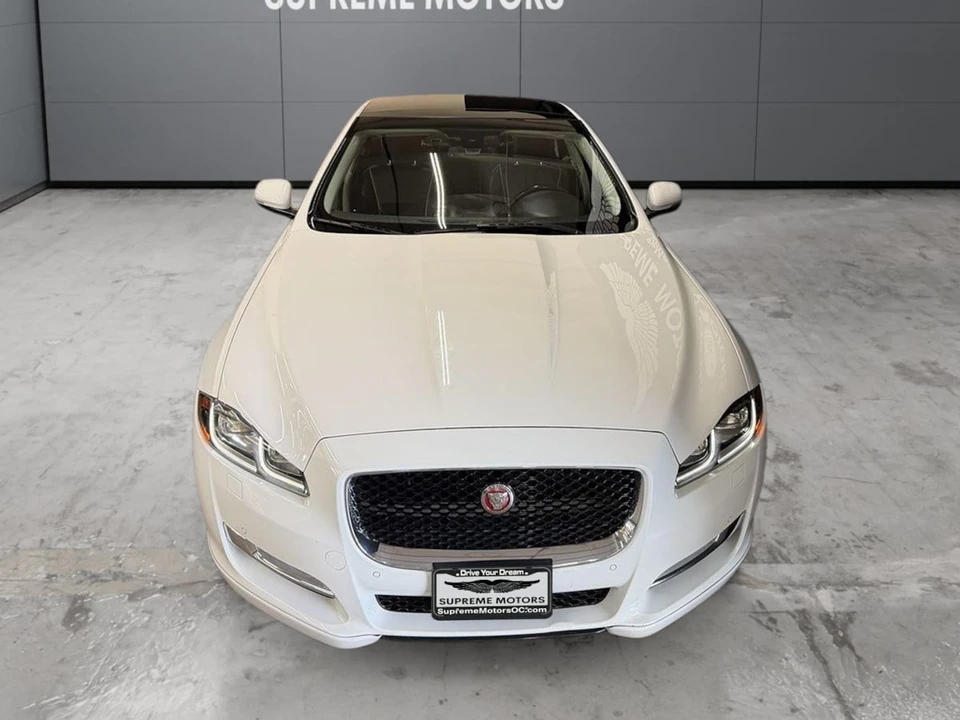 2017 Jaguar X351 XJ - Image 5 of 21