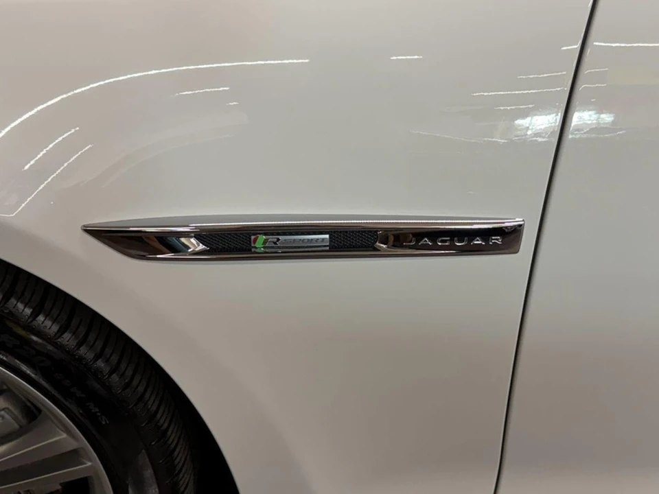 2017 Jaguar X351 XJ - Image 3 of 21