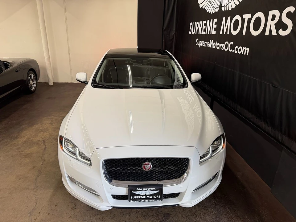 2017 Jaguar X351 XJ - Image 5 of 12