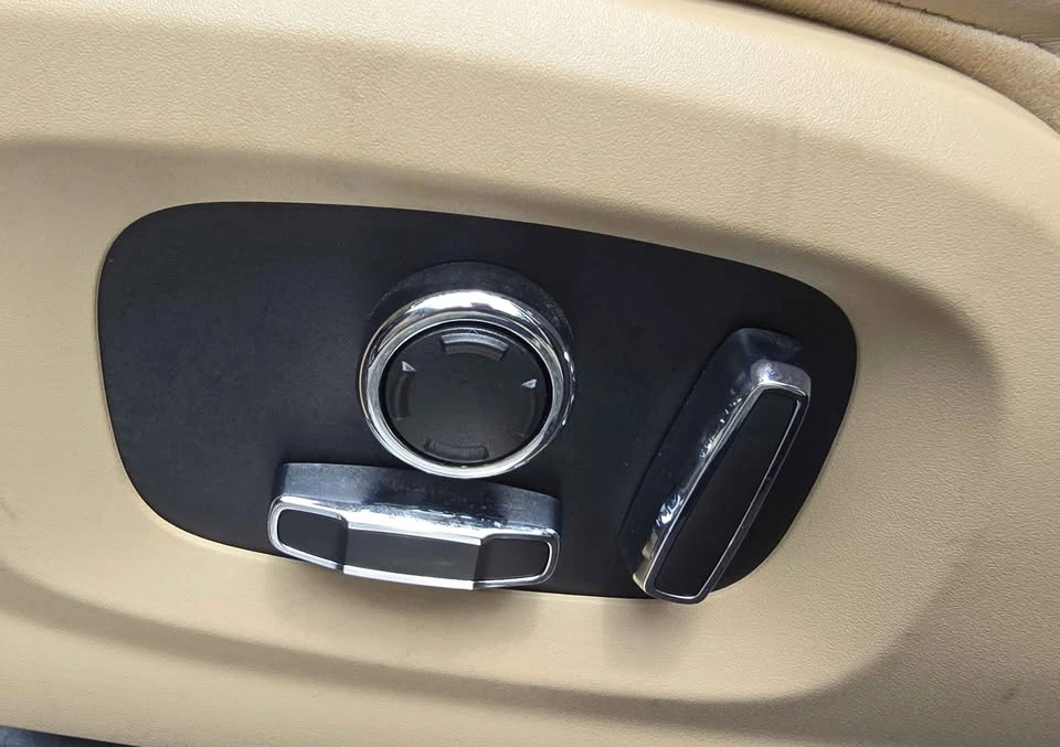 2017 Jaguar X351 XJ - Image 16 of 20