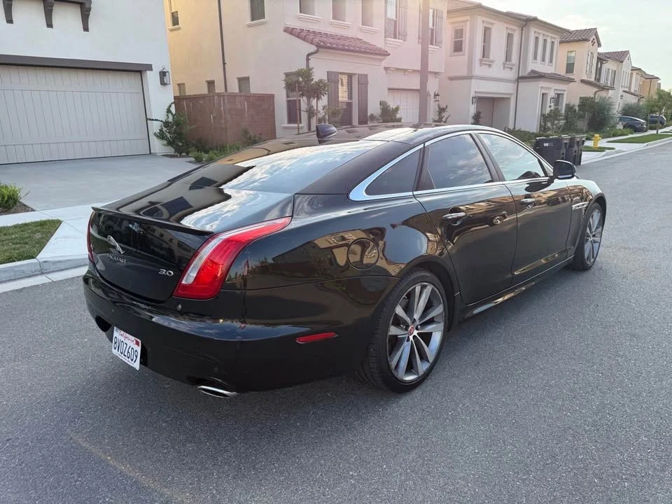 2017 Jaguar X351 XJ - Image 6 of 16